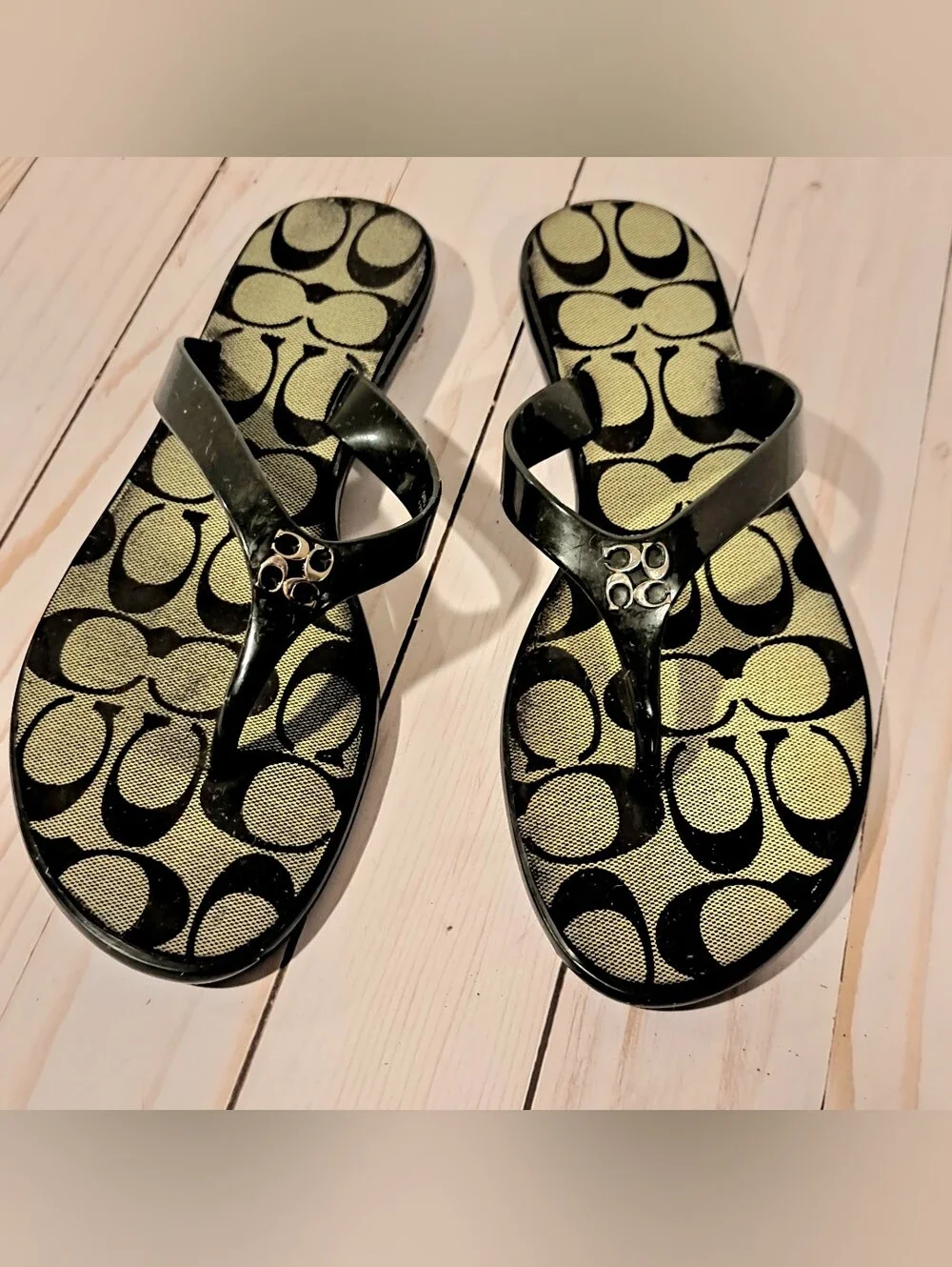 Coach Trixie Signature C Thong Sandals